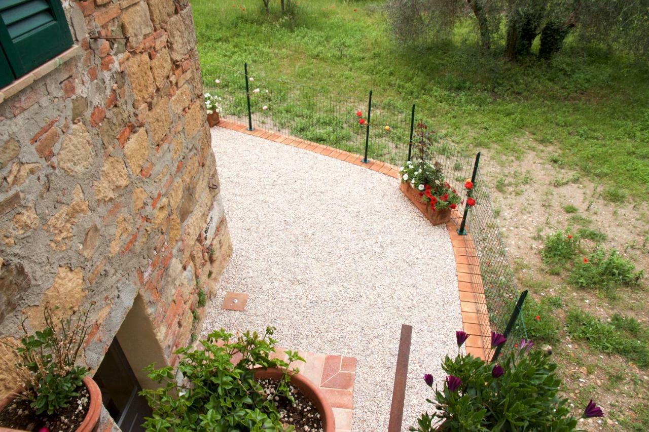 Torre Appartamento Con Vista Monticchiello Bagian luar foto